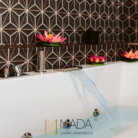 בית הארחה Mada Charm Jacuzzi ורנאצה