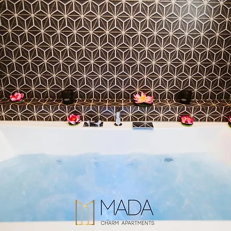 Mada Charm Jacuzzi Konukevi