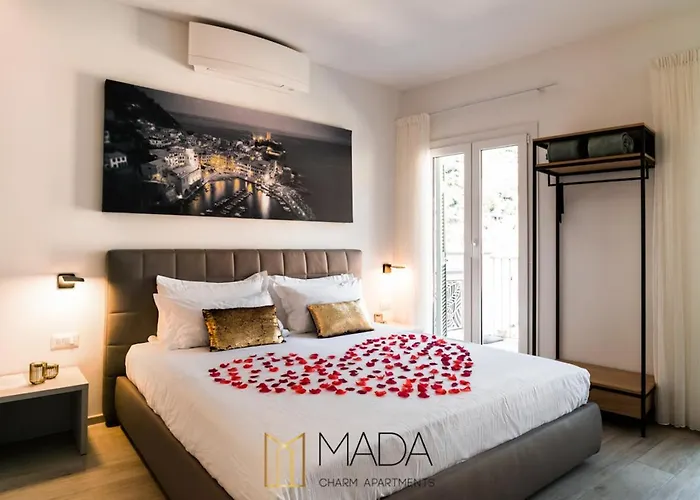 Mada Charm Jacuzzi 4* Vernazza