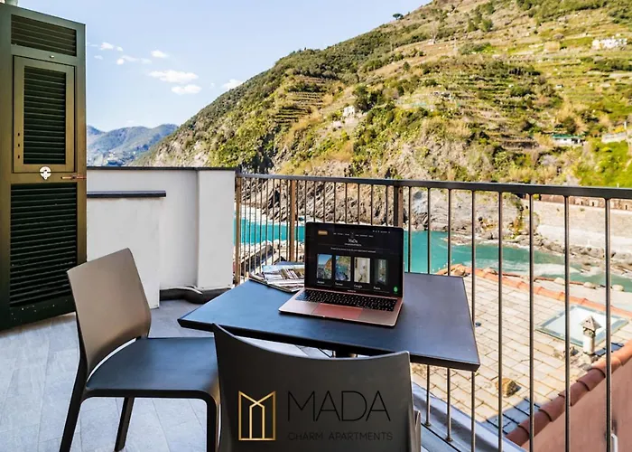 Mada Charm Jacuzzi 4* Vernazza